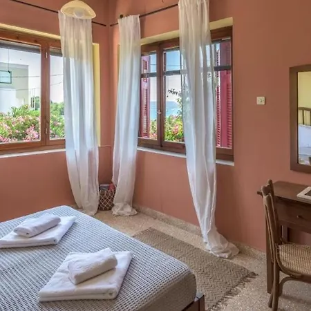 Seaview Holiday home Adamantas (Milos)