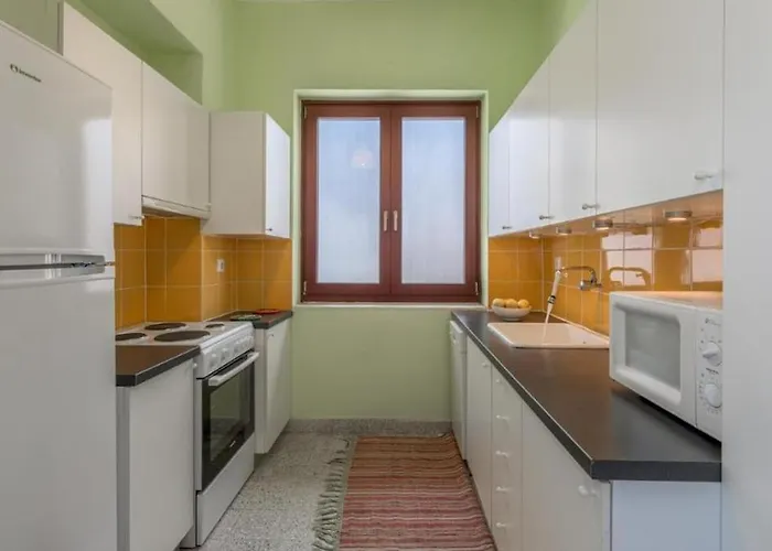 Seaview Αδάμας