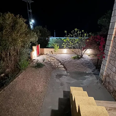 Seaview Αδάμας