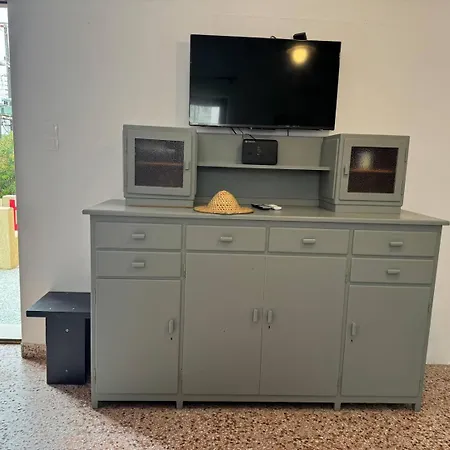 Seaview Αδάμας